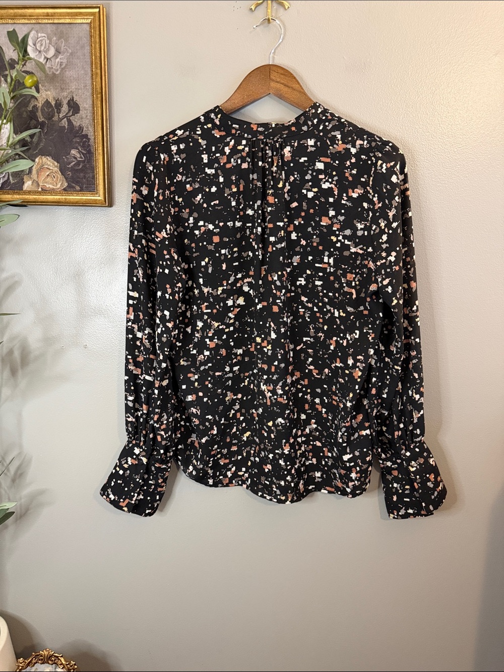 Reset by Jane Abstract Print Button Front Blouse Black Size M - Picture 9 of 10
